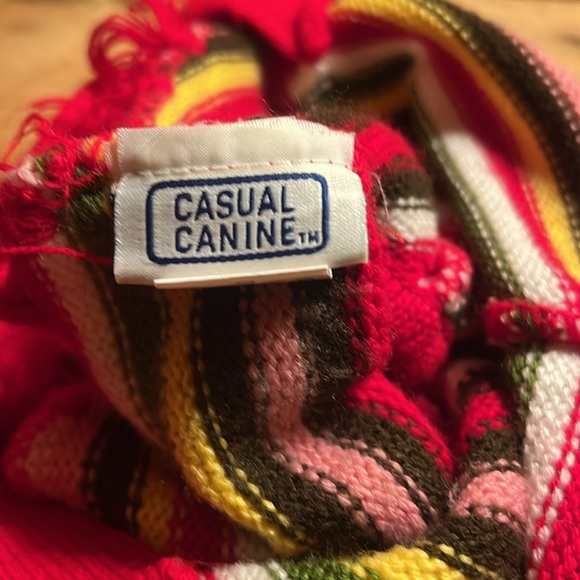 💚 3 for $15 💚 + 🥳 Host Pick 🥳 - Casual Canine Distressed Poncho size Small - Picture 2 of 16